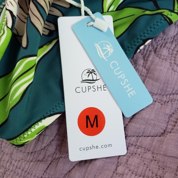 Cupshe high waisted swim suit - Picture 4 of 4